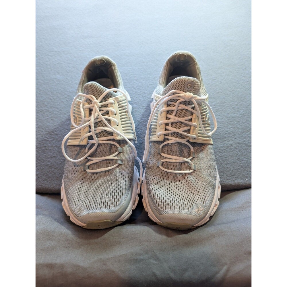 On Cloud Cloudflyer Women's 8.5 Gray White CloudTec Running Shoes Sneakers